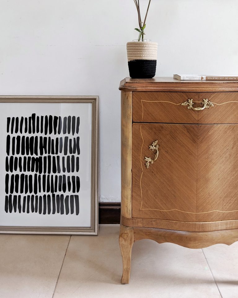 Mesa de luz provenzal reciclada